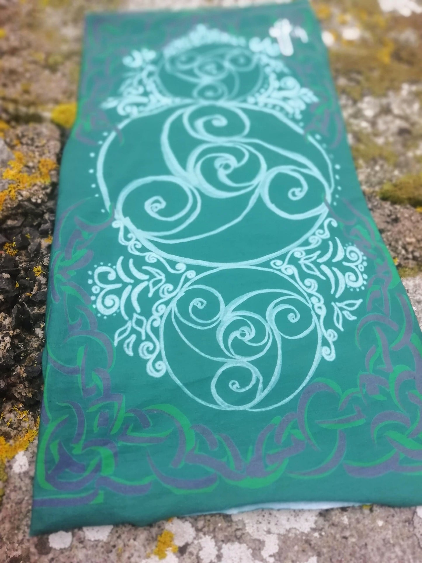 Celtic Knots Arís