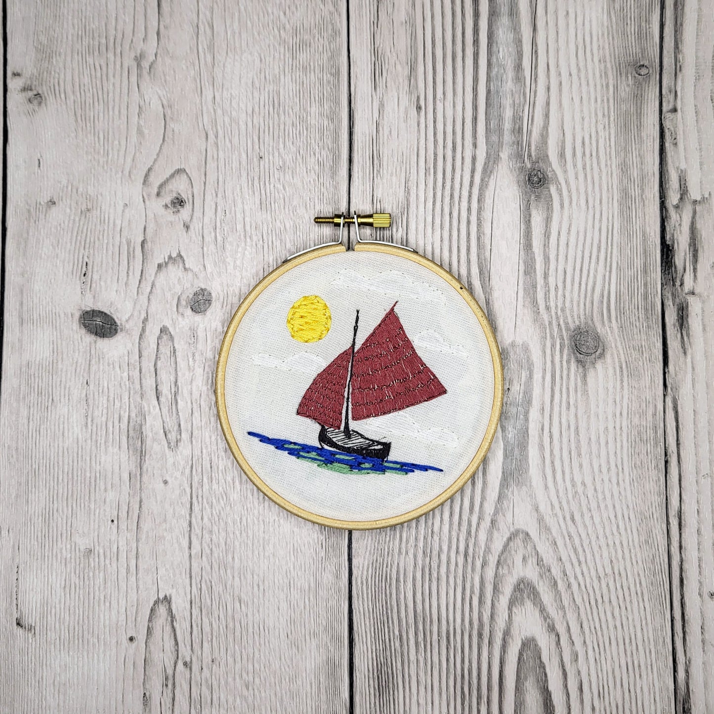 Embroidered Artwork - Galway Hooker - Gleoiteog