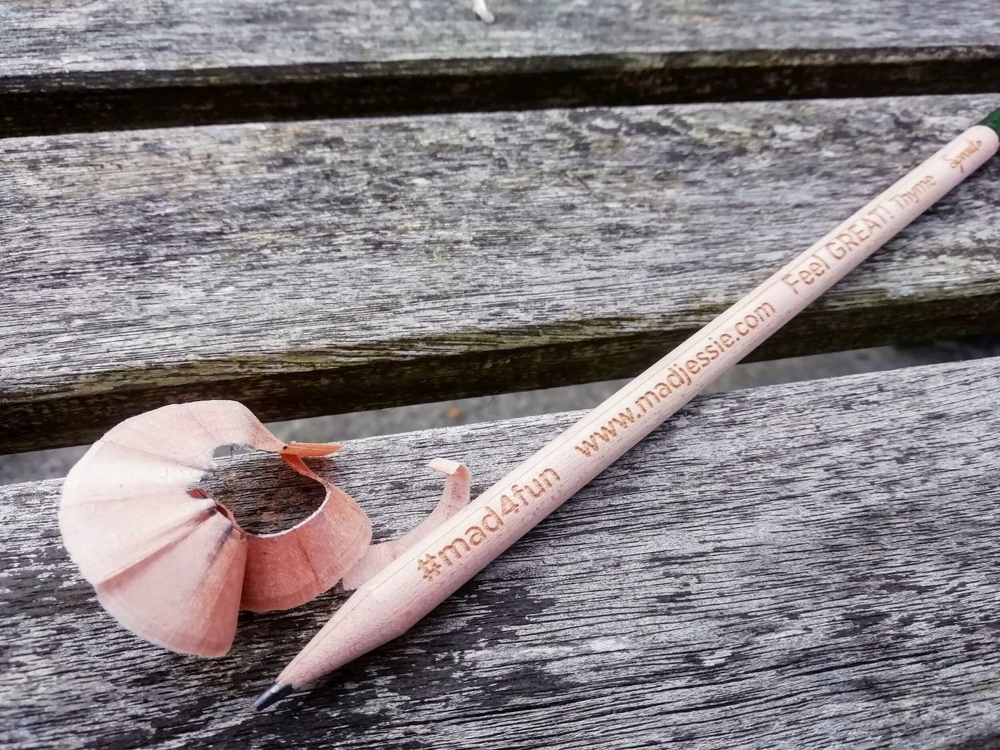 100% Natural Graphite Sprout Plantable Pencil - Thyme, Basil, Coriander, Daisy, Forget-me-not, Sunflower, Chia