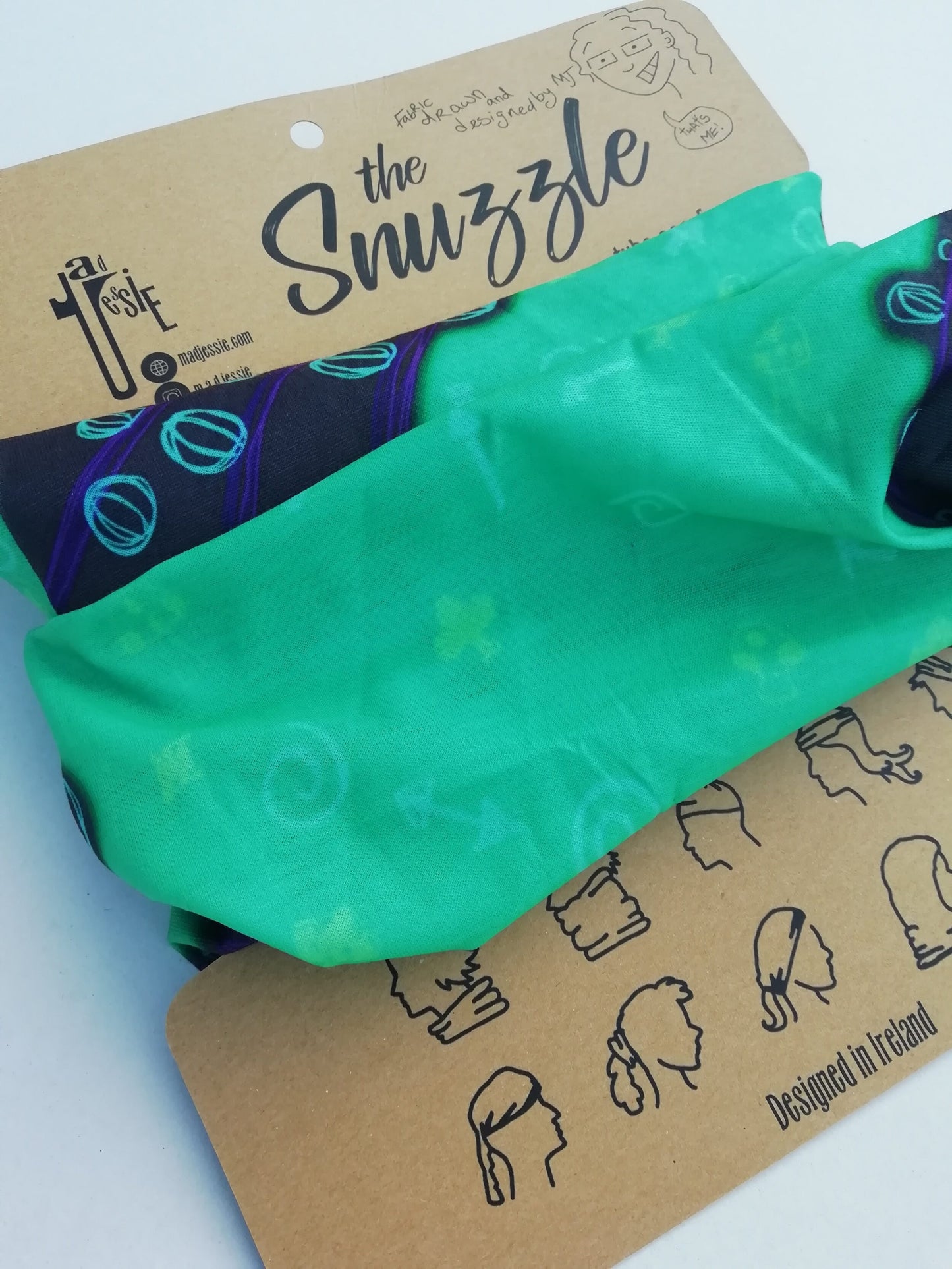 Cheshire Grin (The Alice in Wonderland Snuzzle)