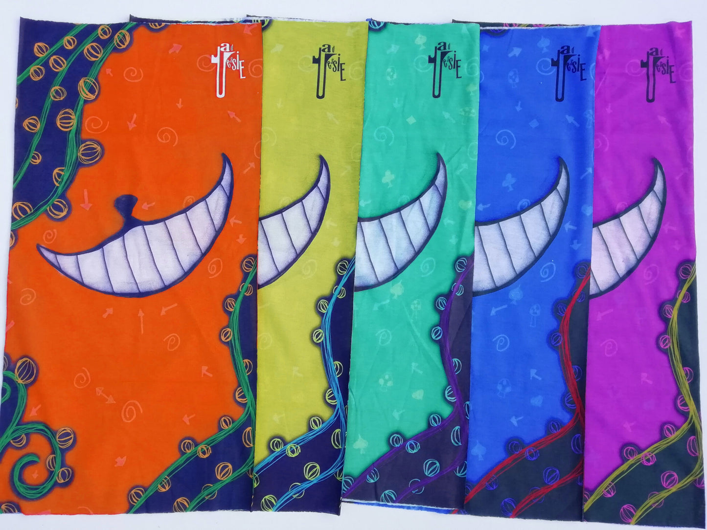 Cheshire Grin (The Alice in Wonderland Snuzzle)